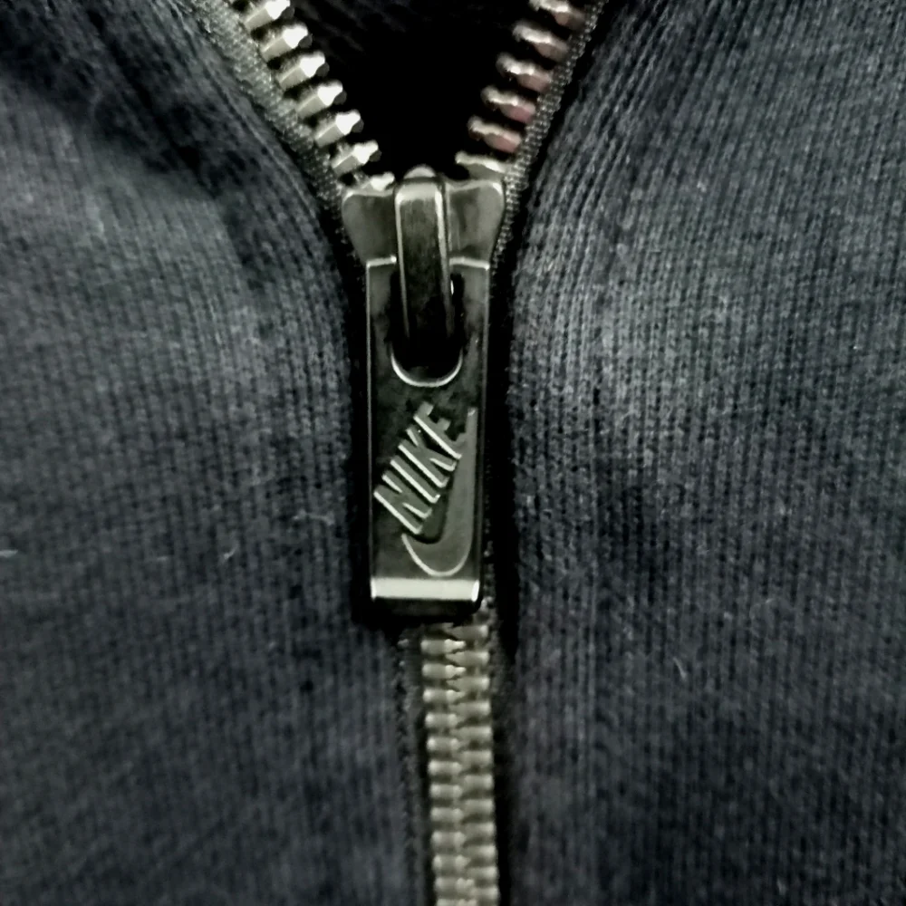 Nike Authentic swoosh box Black zipper hoodie for men's and women's - Picture 7 of 8